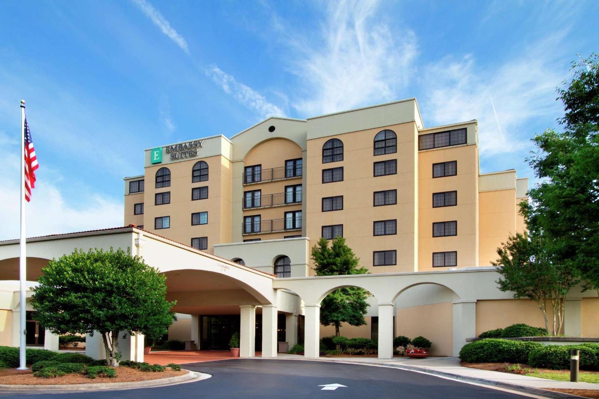 Embassy Suites By Hilton Greensboro Airport Экстерьер фото