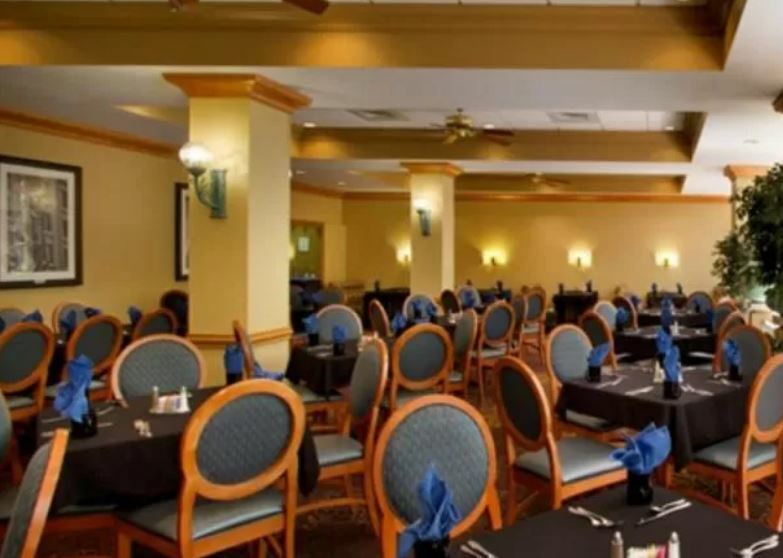 Embassy Suites By Hilton Greensboro Airport Экстерьер фото
